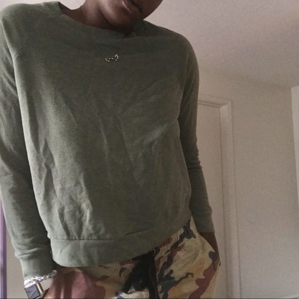 Olive green H&M pullover - Picture 1 of 3